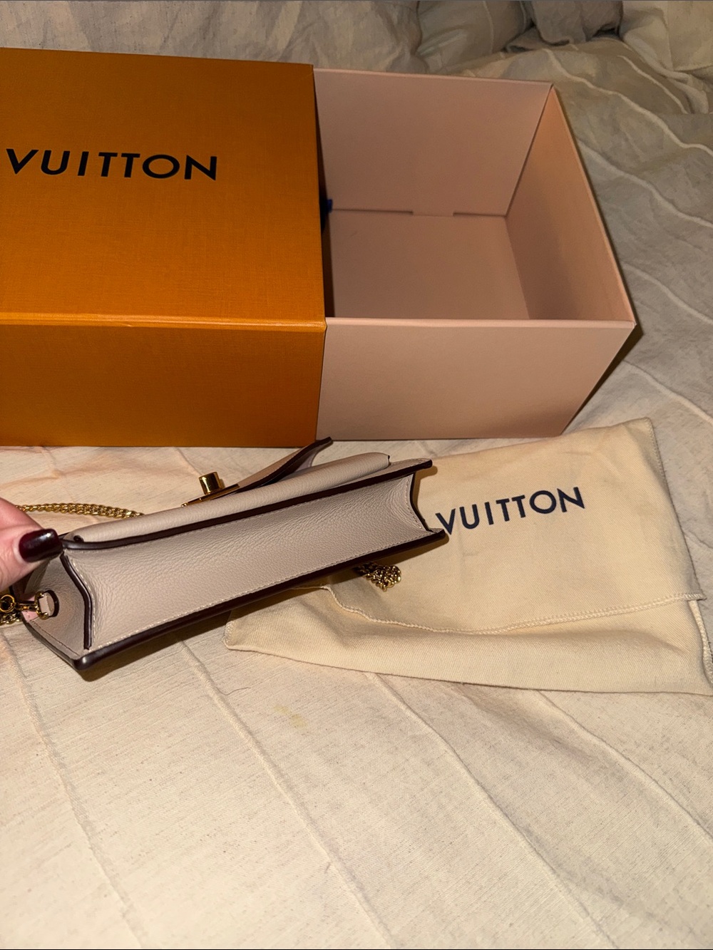 Louis Vuitton Nude/Beige Leather Chain Crossbody with Gold Hardware - Picture 17 of 17